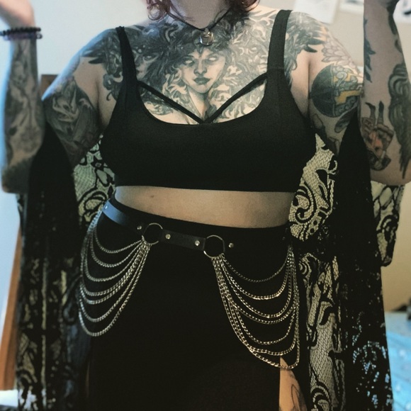 Meet your Posher, Hel. - Picture 1 of 1